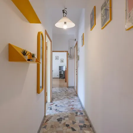 Rimesse & Ospedale Sant'orsola Apartment