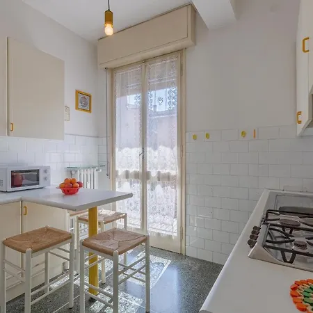 Apartmán Guesthost - Rimesse & Ospedale Sant'orsola