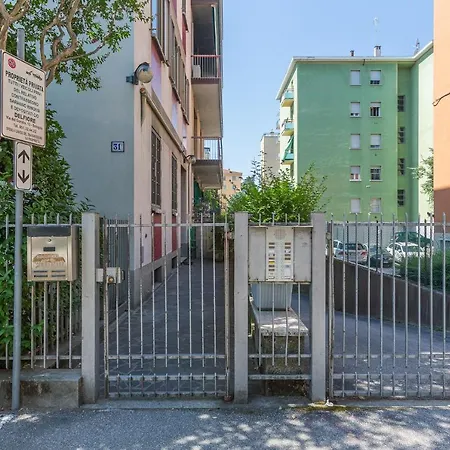 Guesthost - Rimesse & Ospedale Sant'orsola Apartmán